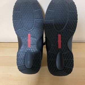Black Athletic Shoes with Textured Grip Soles